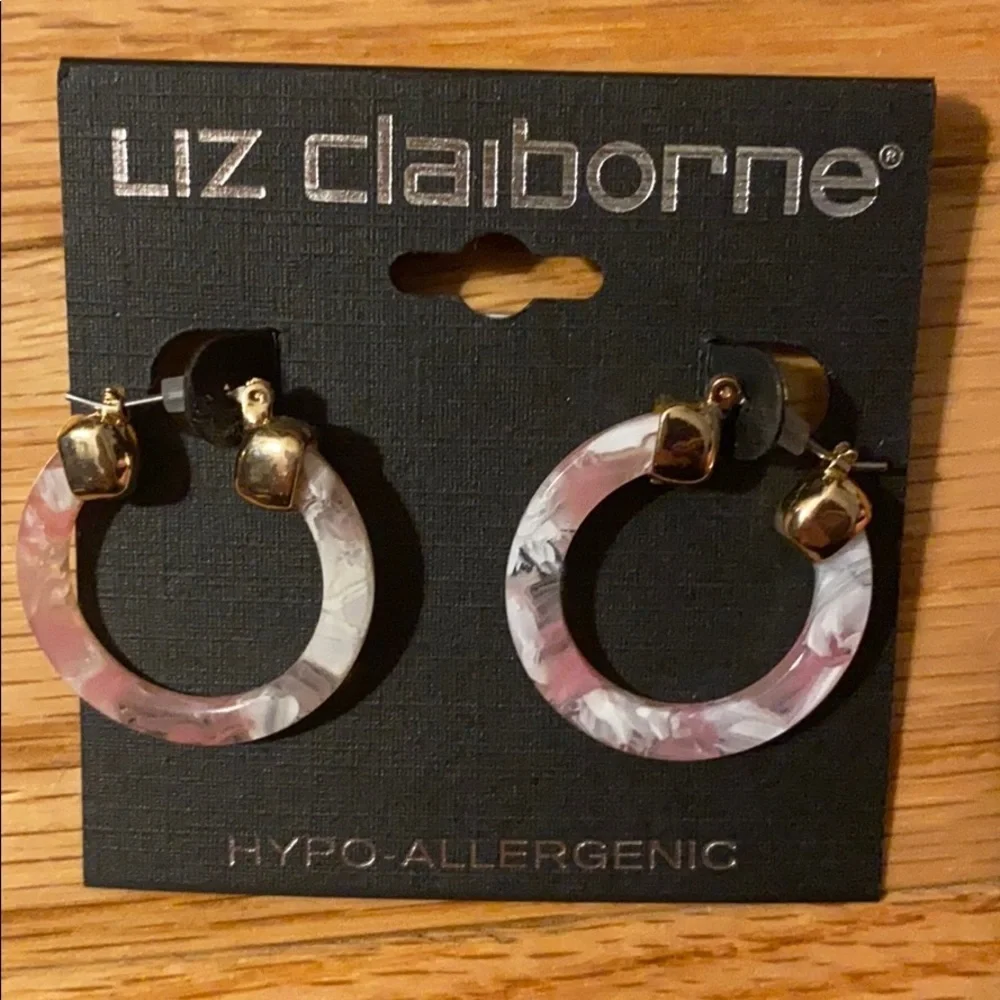 Liz Claiborne earrings pink gray swirl NWT‎